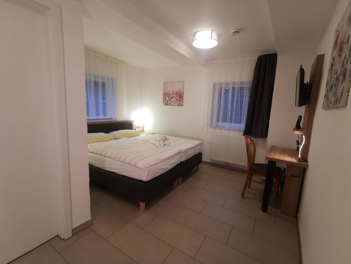 Gap Hotel Langwedel  Buitenkant foto
