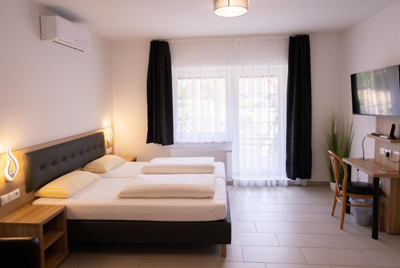 Gap Hotel Langwedel  Buitenkant foto
